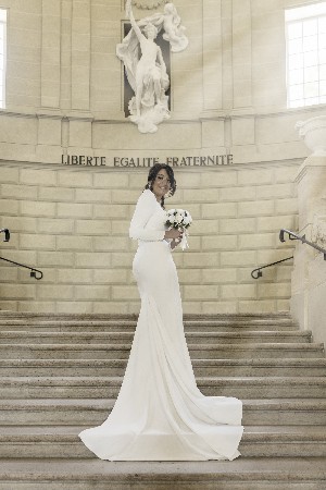 Mariée sur les marches- FotoGraphia Mariages,  Eaubonne 95600